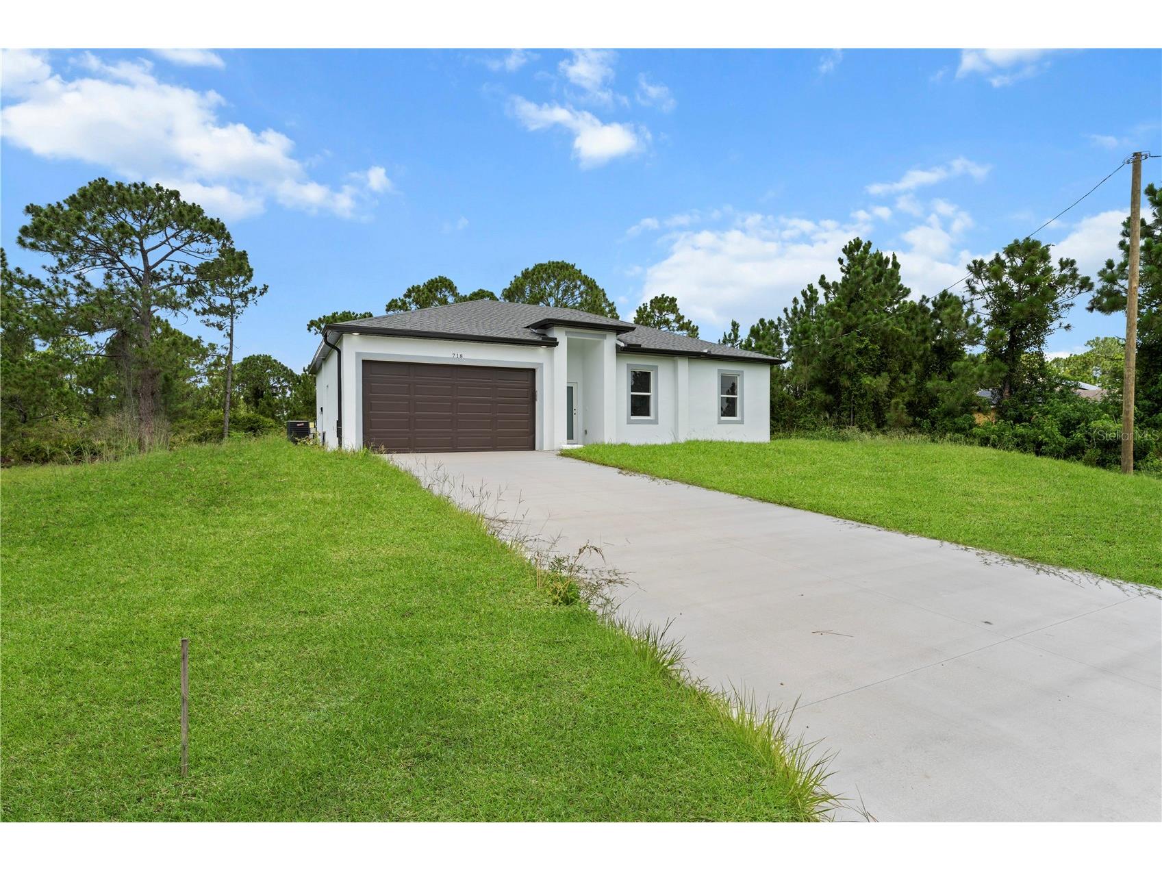 718 Drury Avenue Lehigh Acres FL 33974 A4669966 image1