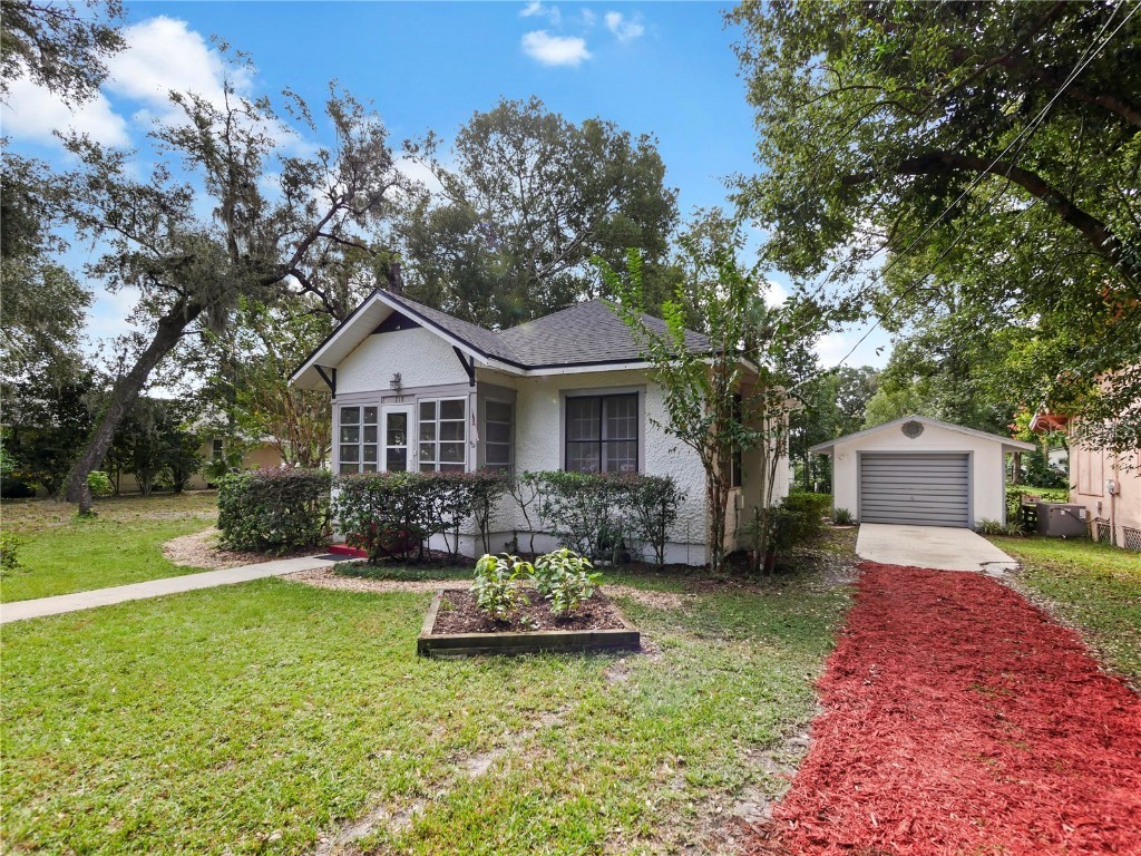 718 E Georgia Avenue Deland FL 32724 V4939043 image1