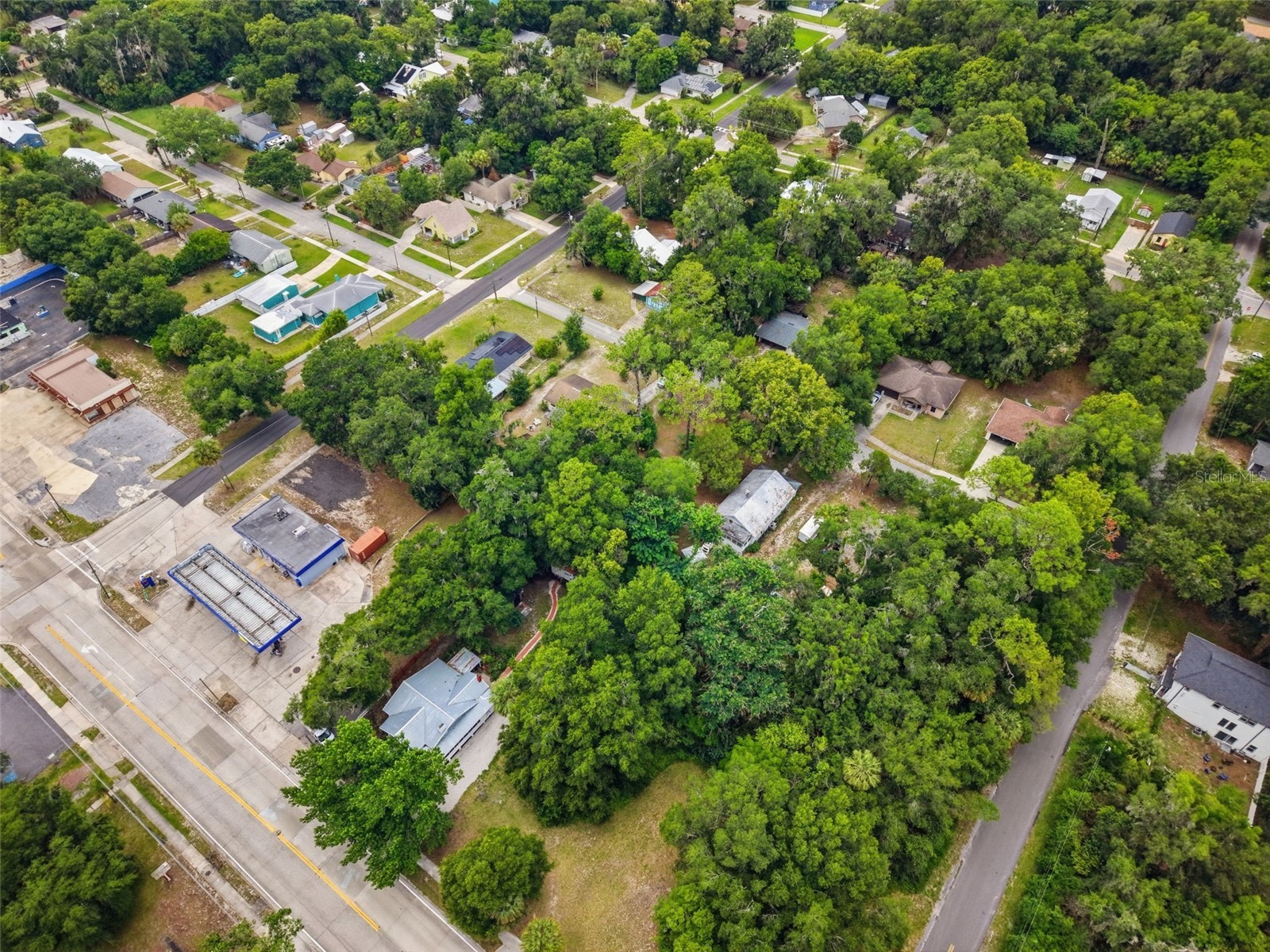 718 E New York Avenue Deland FL 32724 V4949160 image38