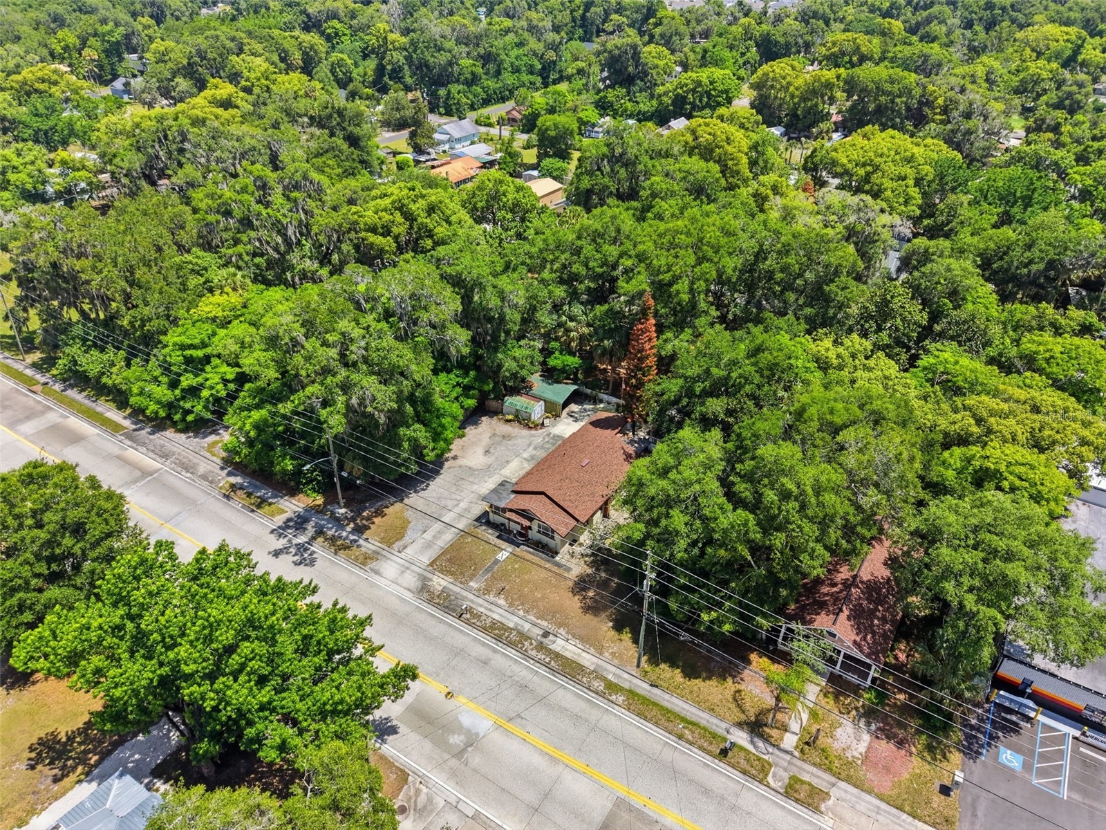 718 E New York Avenue Deland FL 32724 V4949160 image39