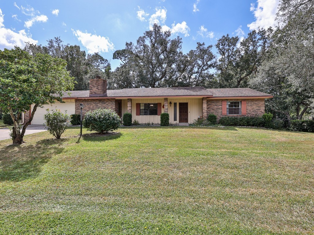 718 E Yorkshire Drive Deland FL 32724 V4927318 image1