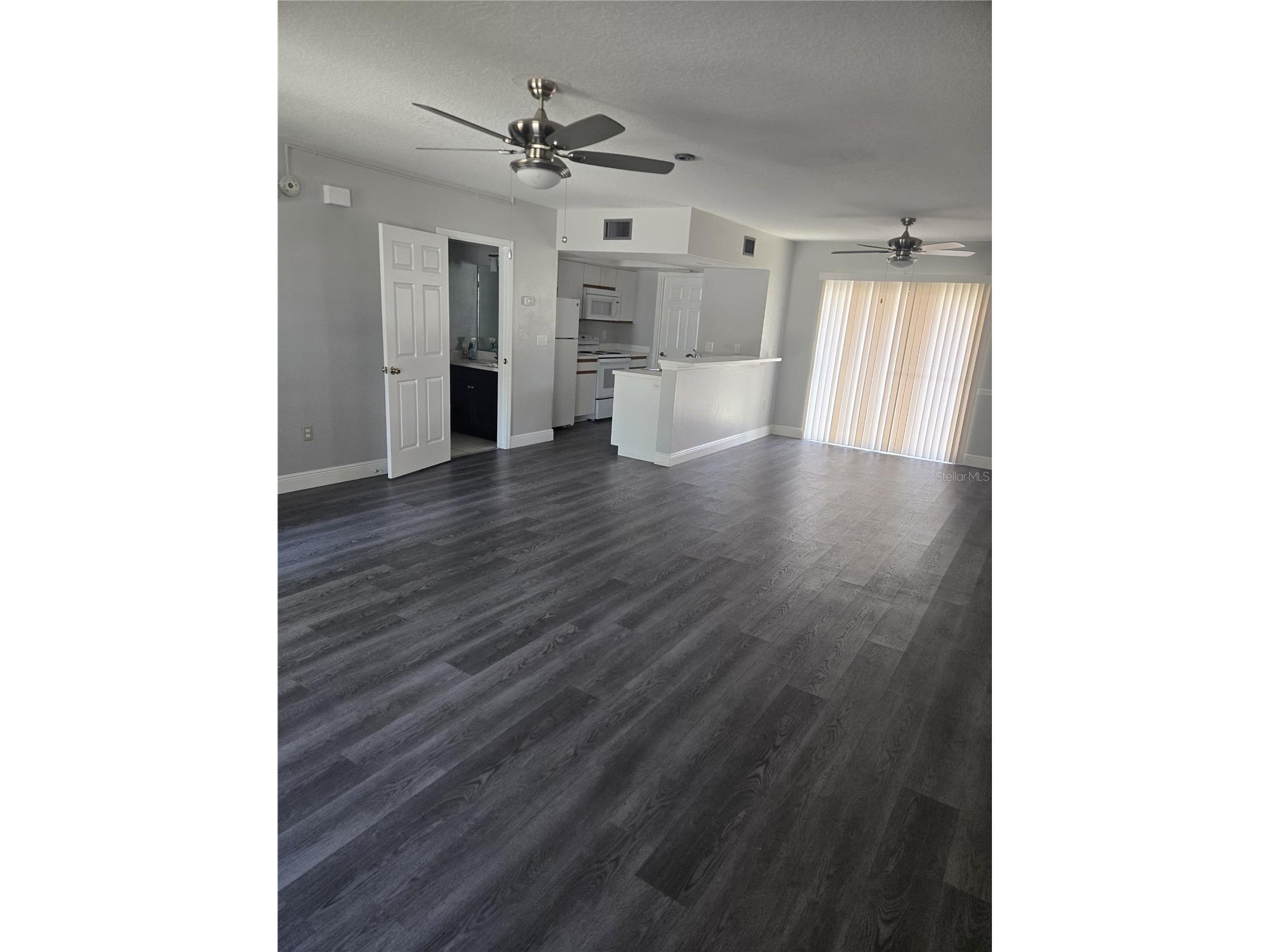 718 Florida Palms Court Kissimmee FL 34741 S5152268 image2