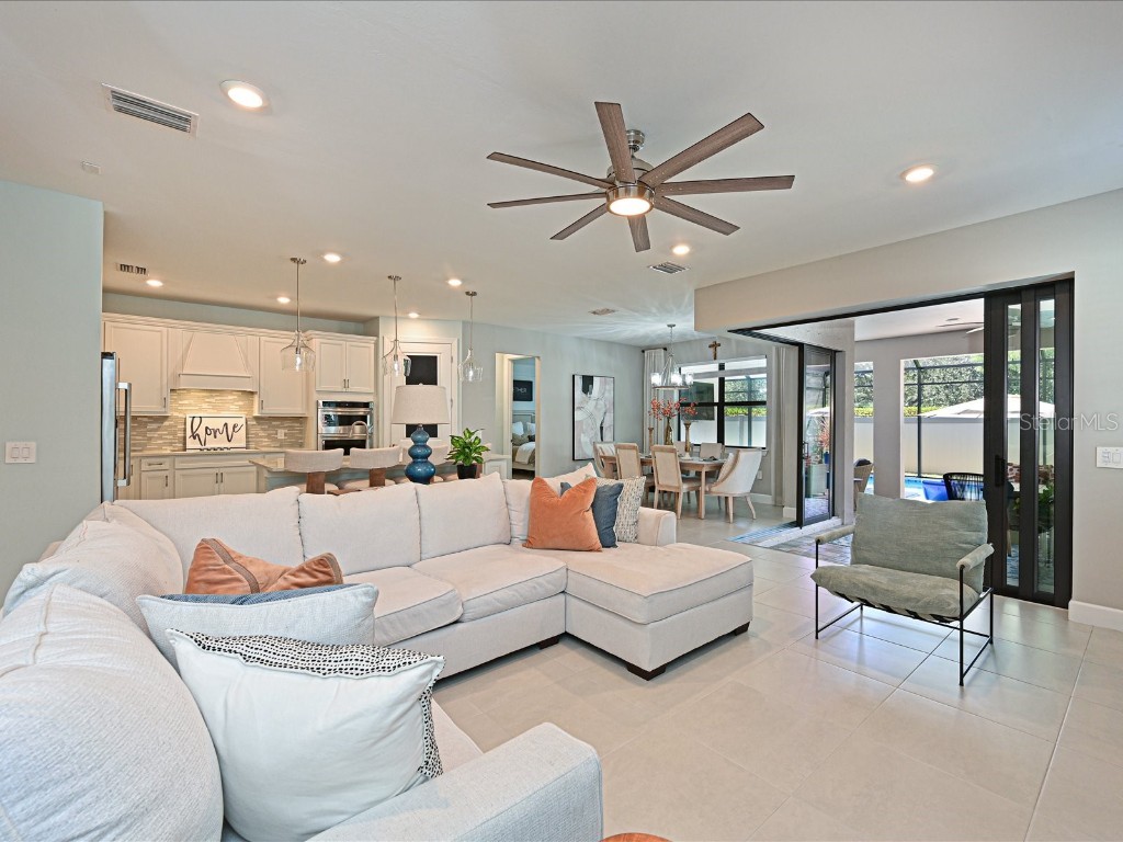 718 Gadwall Court Bradenton FL 34212 A4666540 image11