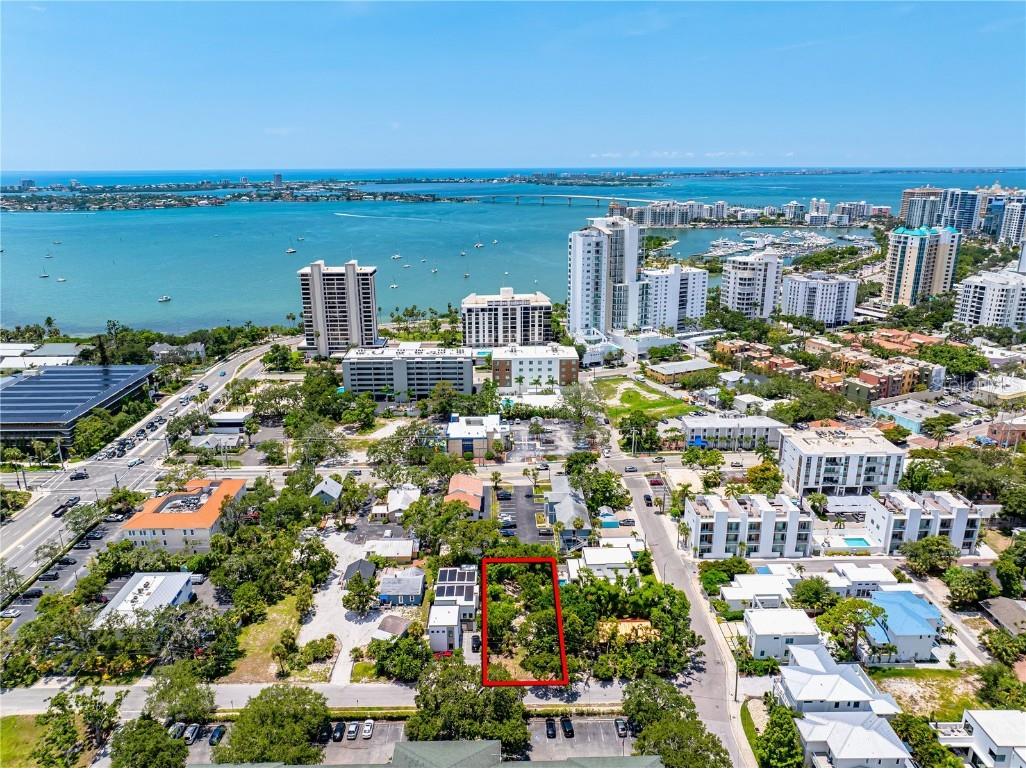 718 Hudson Avenue Sarasota FL 34236 A4655907 image3