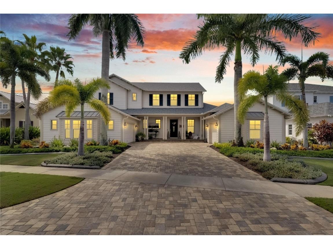 718 Islebay Drive Apollo Beach FL 33572 - ISLEBAY CANAL TB8304387 image1