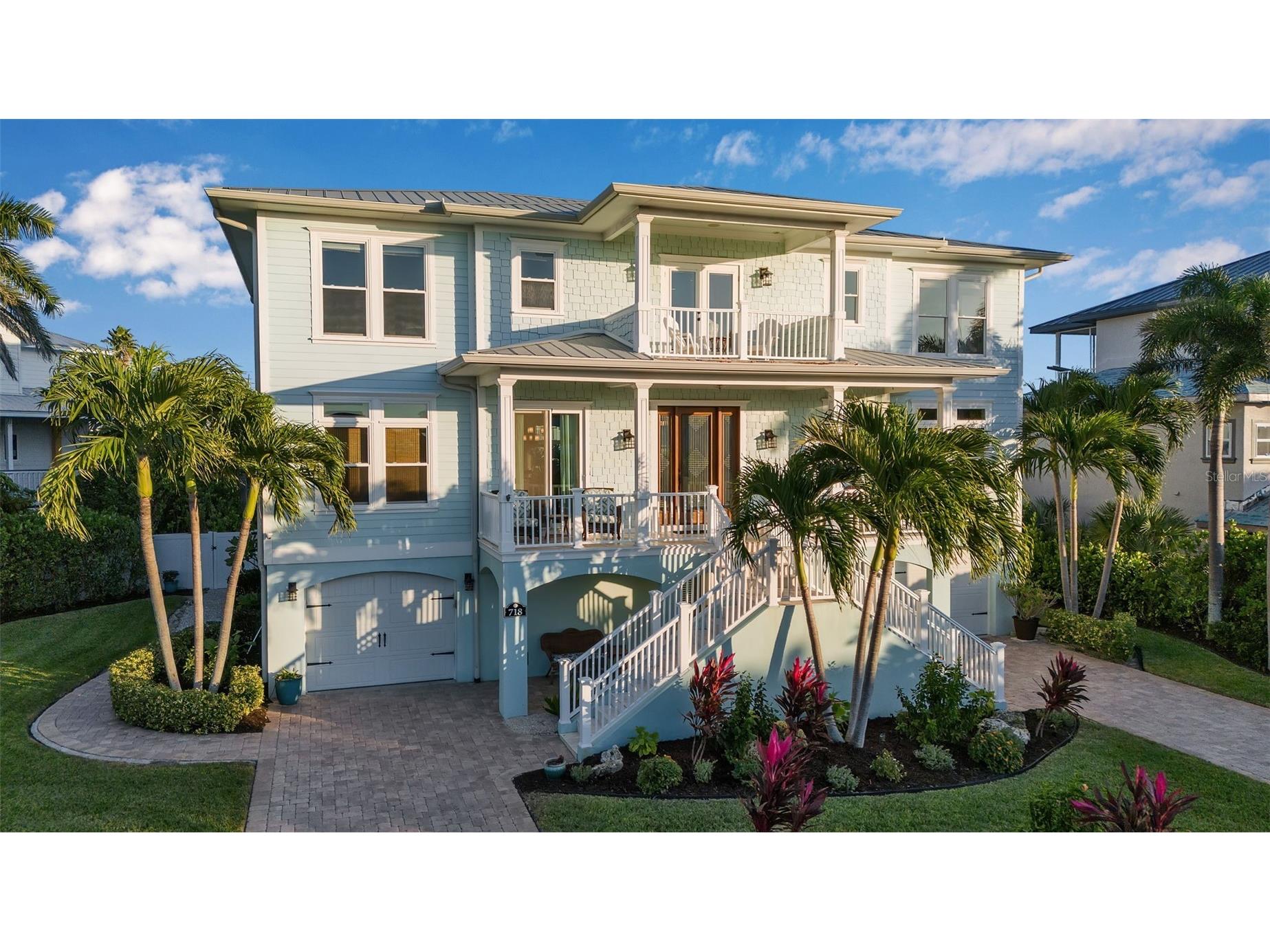 718 Key Royale Drive Holmes Beach FL 34217 A4672783 image1
