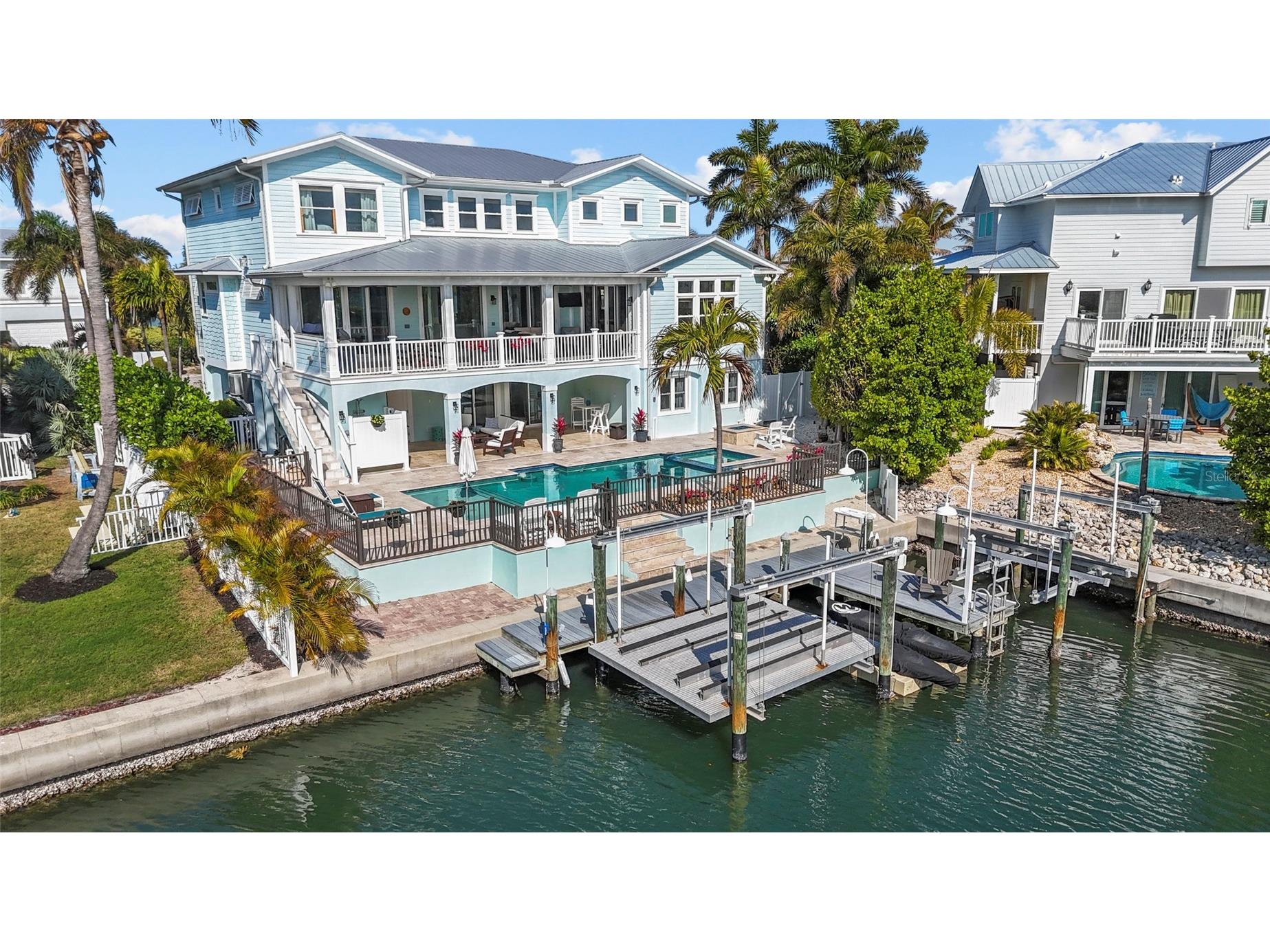 718 Key Royale Drive Holmes Beach FL 34217 A4672783 image4