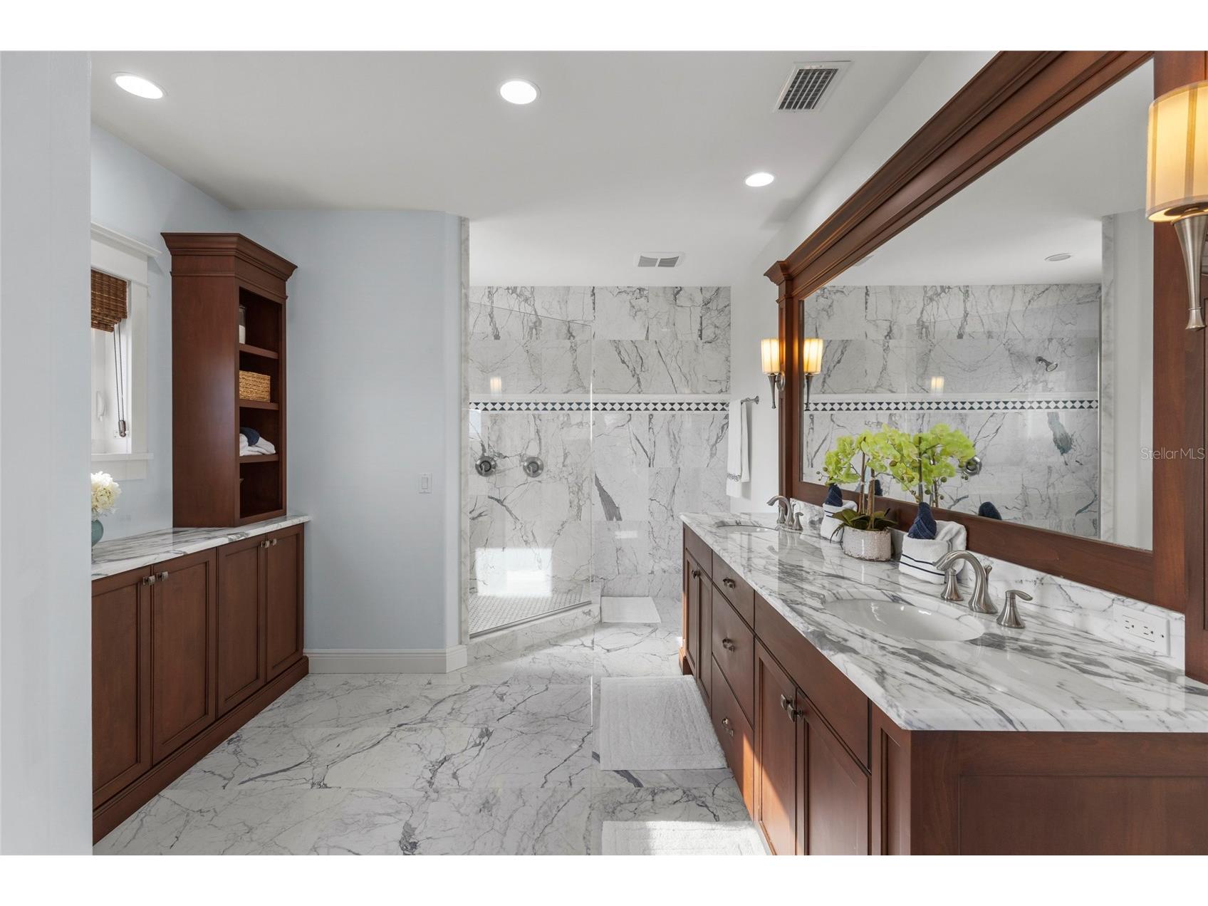 718 Key Royale Drive Holmes Beach FL 34217 A4672783 image44