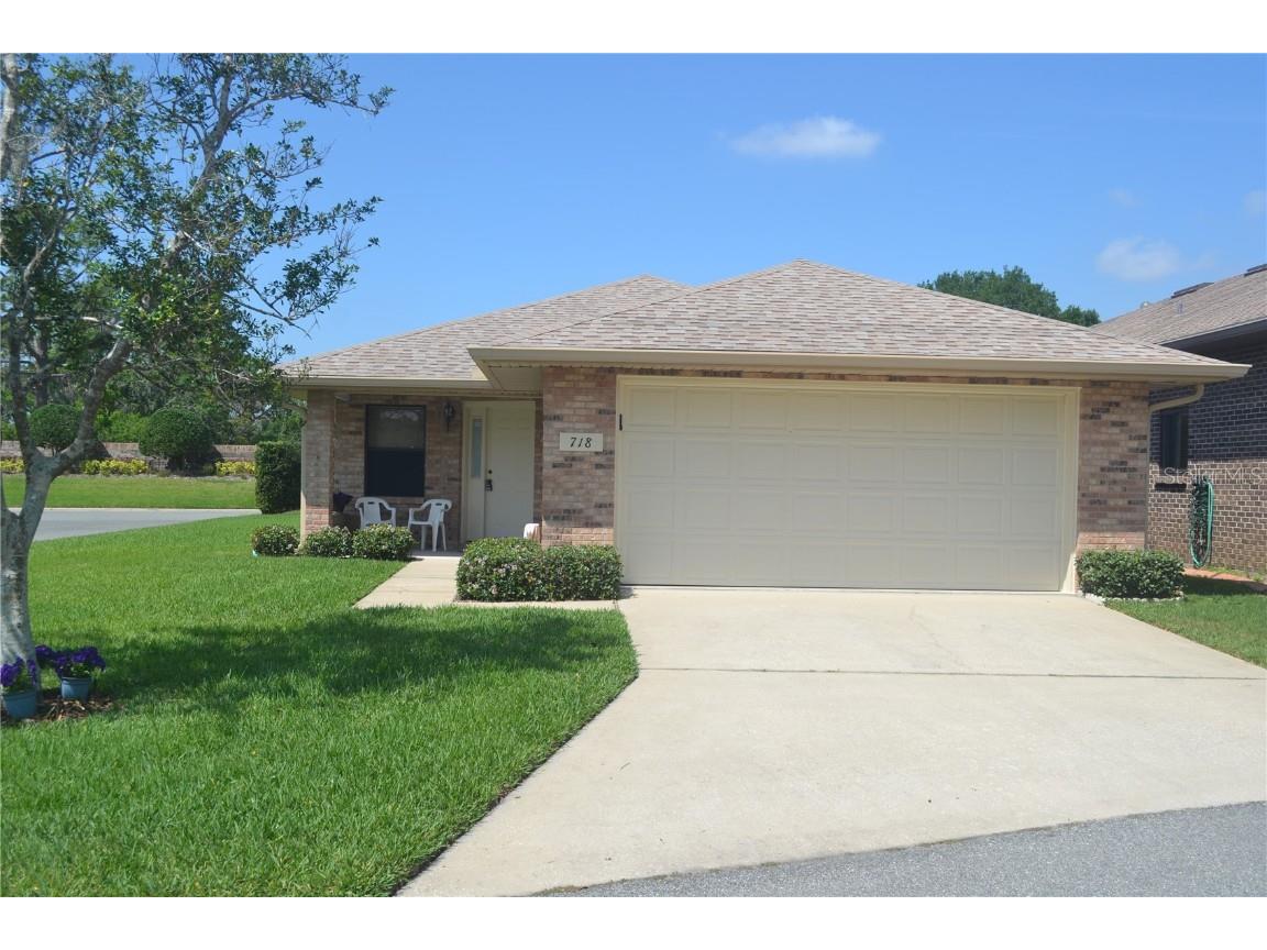 718 Martinique Circle Lakeland FL 33803 - Kelly Lake P4925129 image1