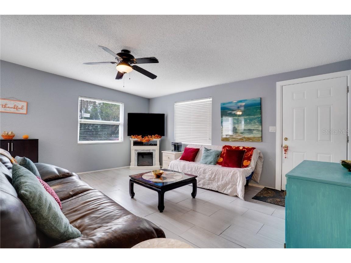 718 Northmoor Avenue N Saint Petersburg FL 33702 TB8446270 image4