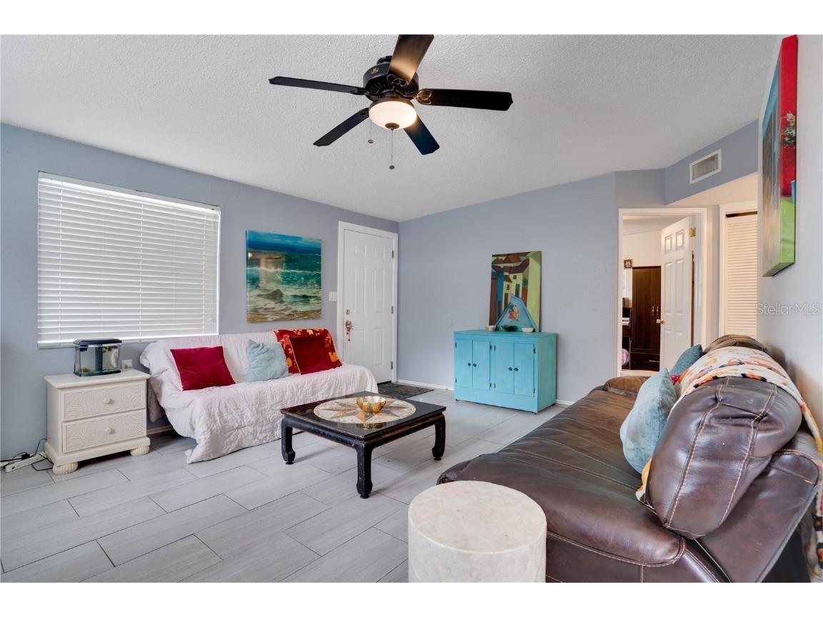 718 Northmoor Avenue N Saint Petersburg FL 33702 TB8446270 image6