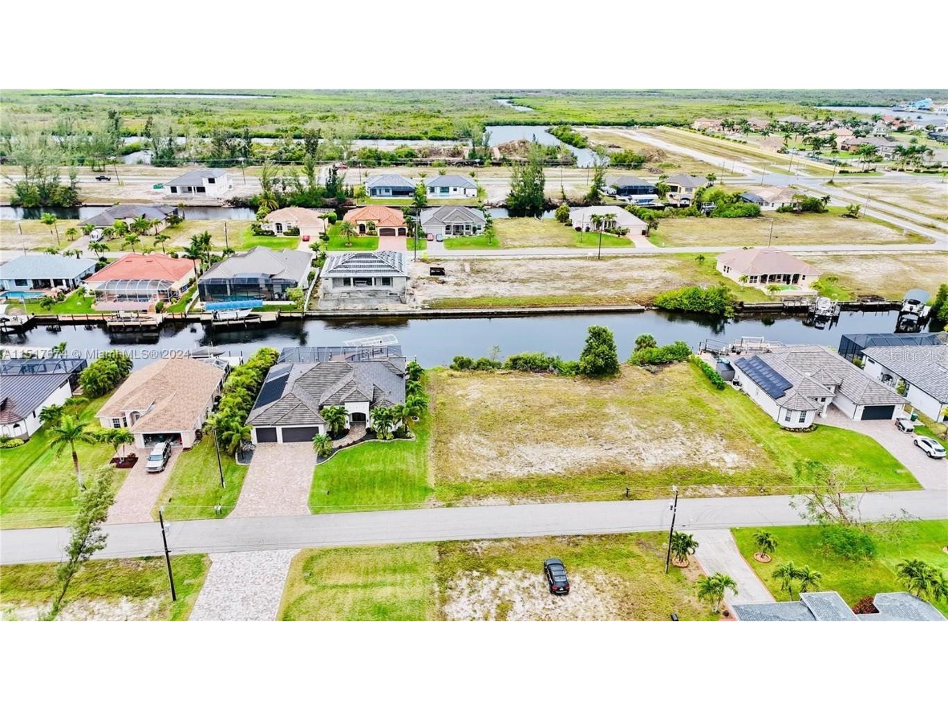 718 NW 38th Place Cape Coral FL 33993 - WATERMELON CANAL A4595795 image9