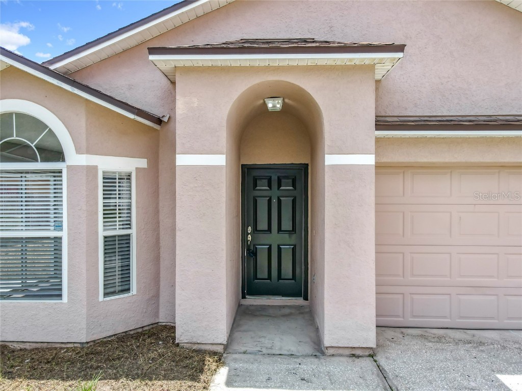 718 Palmera Street Orlando FL 32811 C7513099 image2