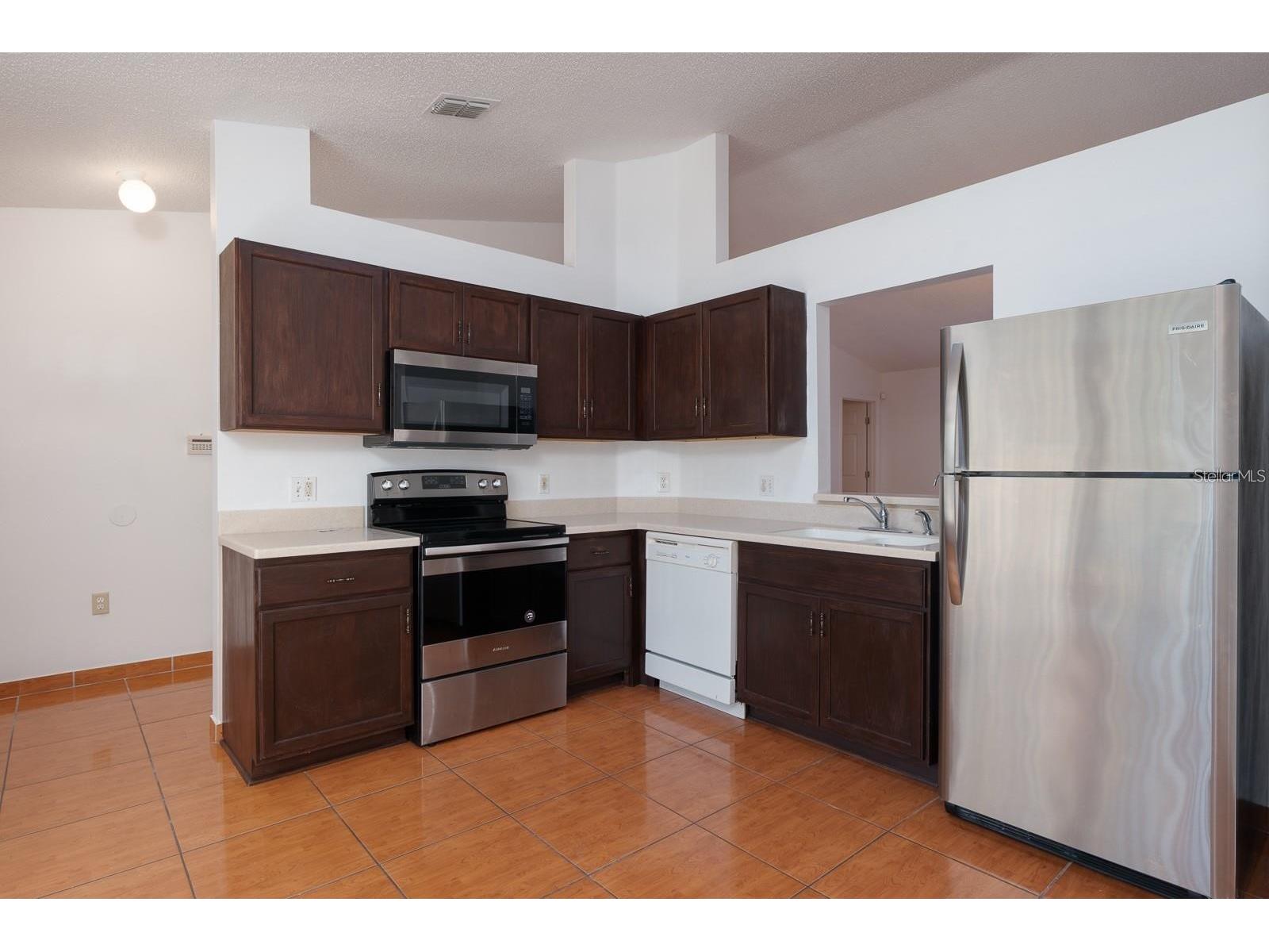 718 Pincon Lane Kissimmee FL 34759 S5149493 image5