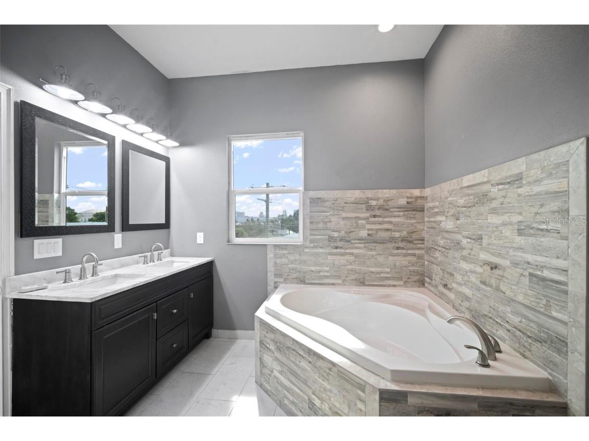 718 S 22nd Street Tampa FL 33605 TB8424424 image13