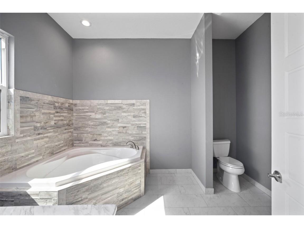 718 S 22nd Street Tampa FL 33605 TB8424424 image34