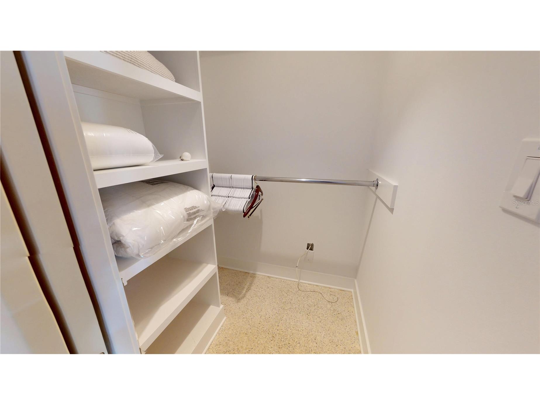 718 Spanish Drive N Longboat Key FL 34228 A4687749 image11