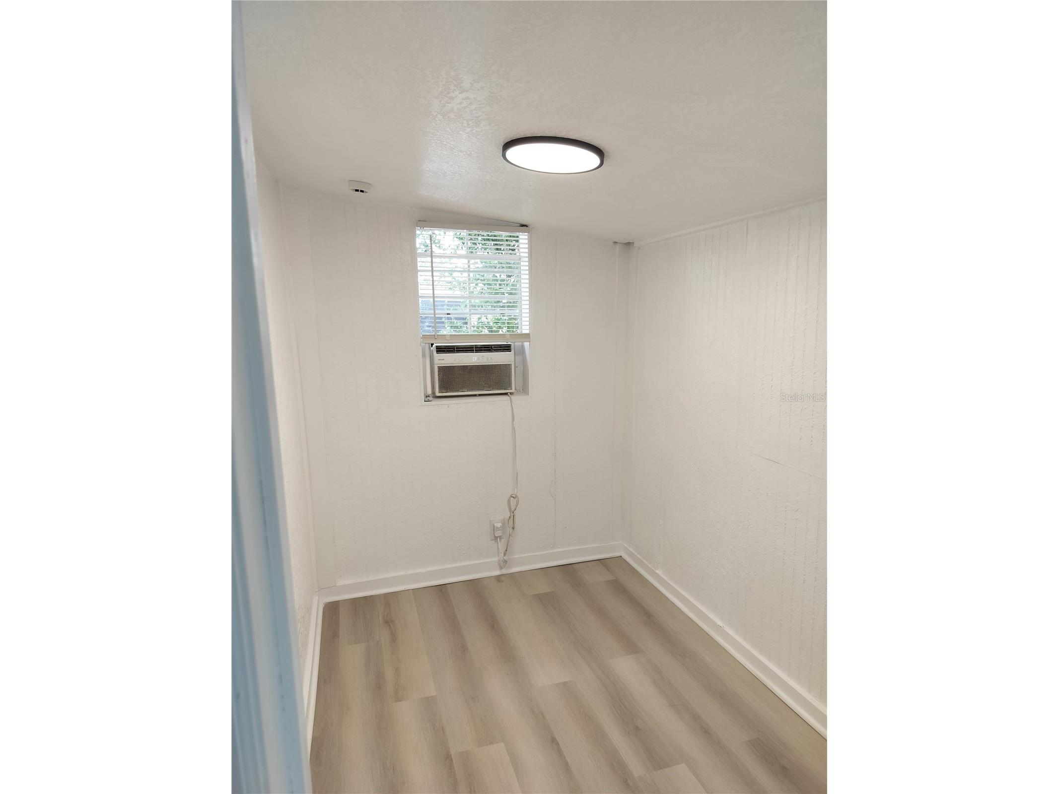 718 W 5th Street Lakeland FL 33805 TB8521447 image4
