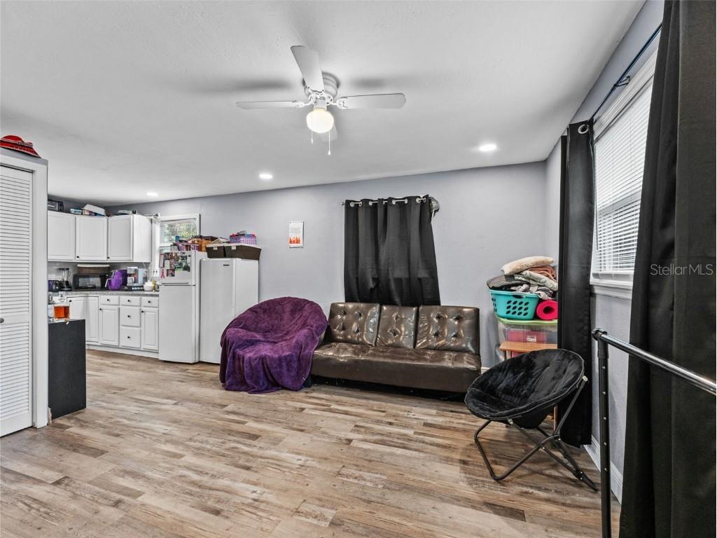 7181 49th Avenue N #2 Saint Petersburg FL 33709 TB8444581 image3