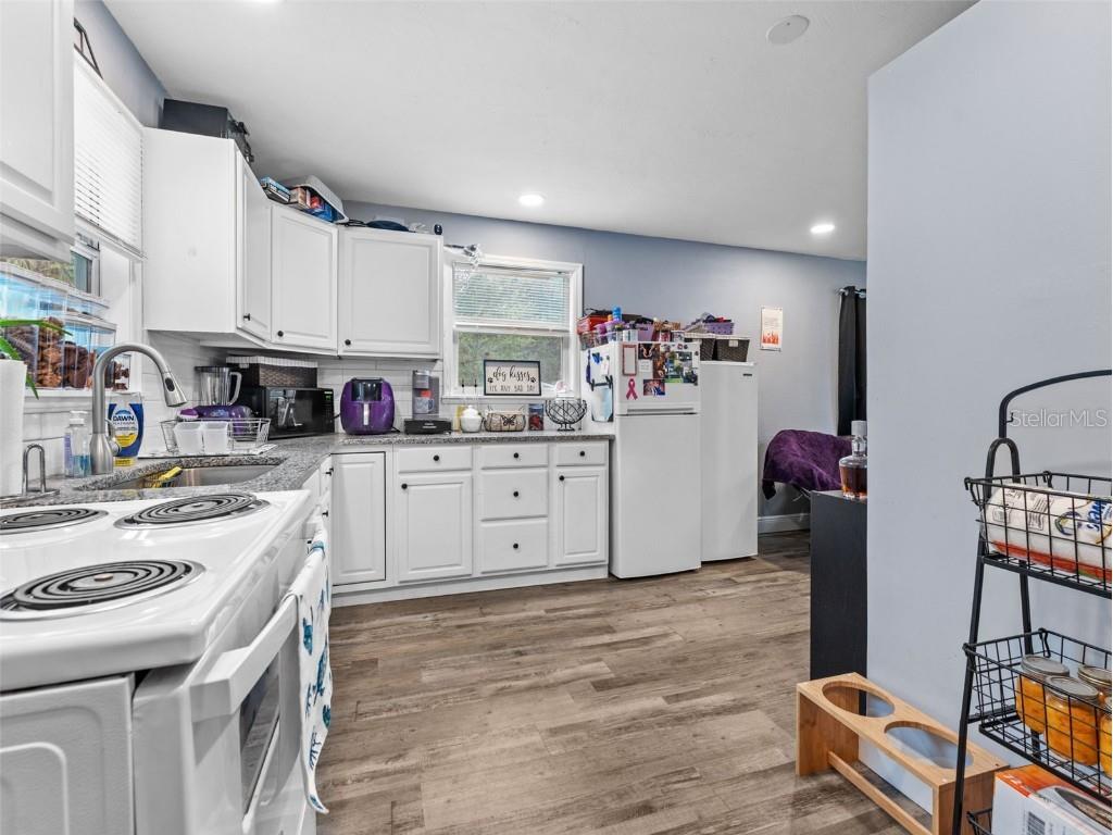 7181 49th Avenue N #2 Saint Petersburg FL 33709 TB8444581 image4