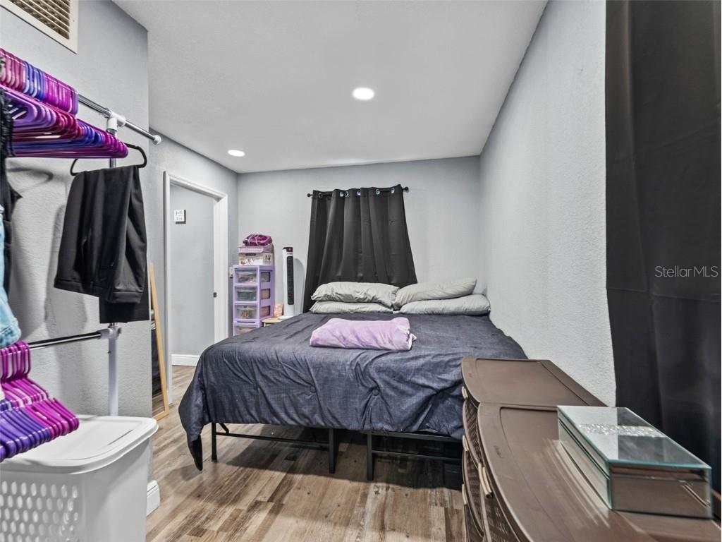 7181 49th Avenue N #2 Saint Petersburg FL 33709 TB8444581 image7