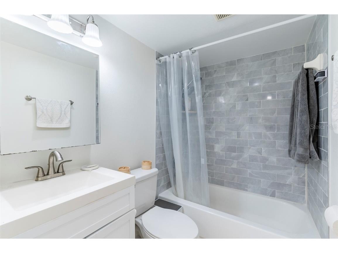 7182 E Bank Drive #7-103 Tampa FL 33617 GC527930 image6