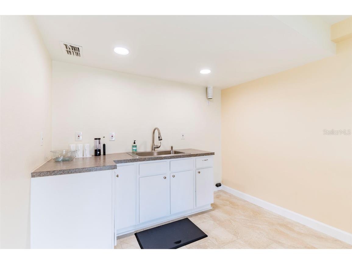 7182 E Bank Drive #7-103 Tampa FL 33617 GC527930 image8