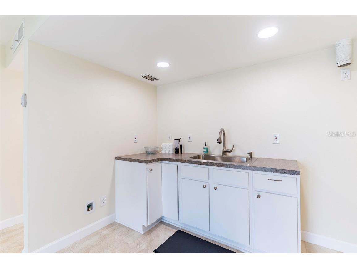 7182 E Bank Drive #7-103 Tampa FL 33617 GC527930 image9