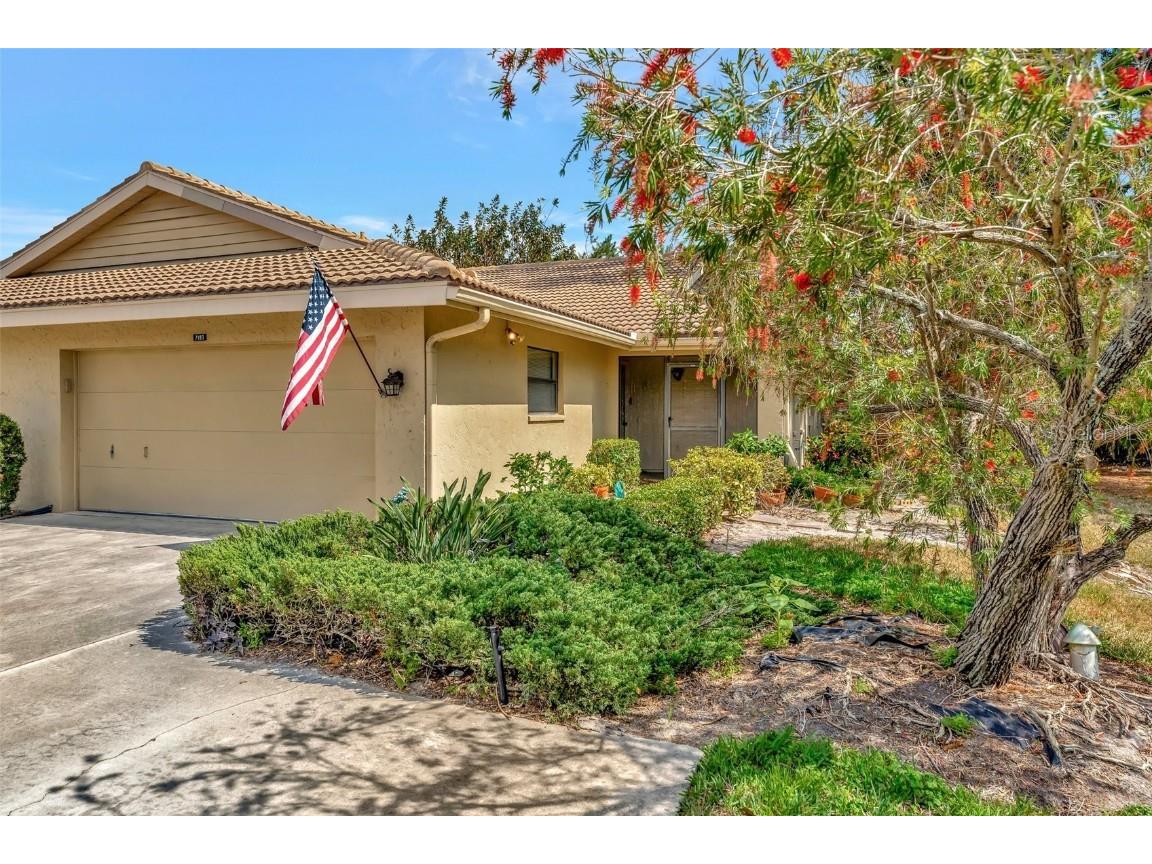7183 Wood Creek Drive #9 Sarasota FL 34231 A4565901 image1