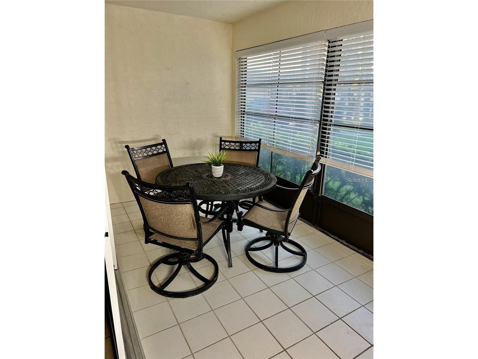 7186 Lakeside Drive Sarasota FL 34243 A4695284 image17