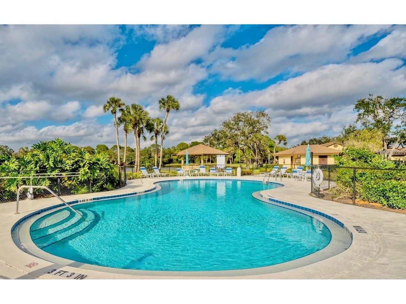 7186 Lakeside Drive Sarasota FL 34243 A4695284 image22