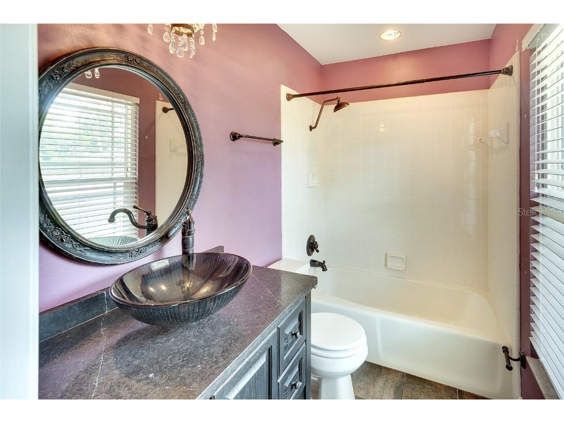 719 32nd Avenue W Palmetto FL 34221 A4654347 image16