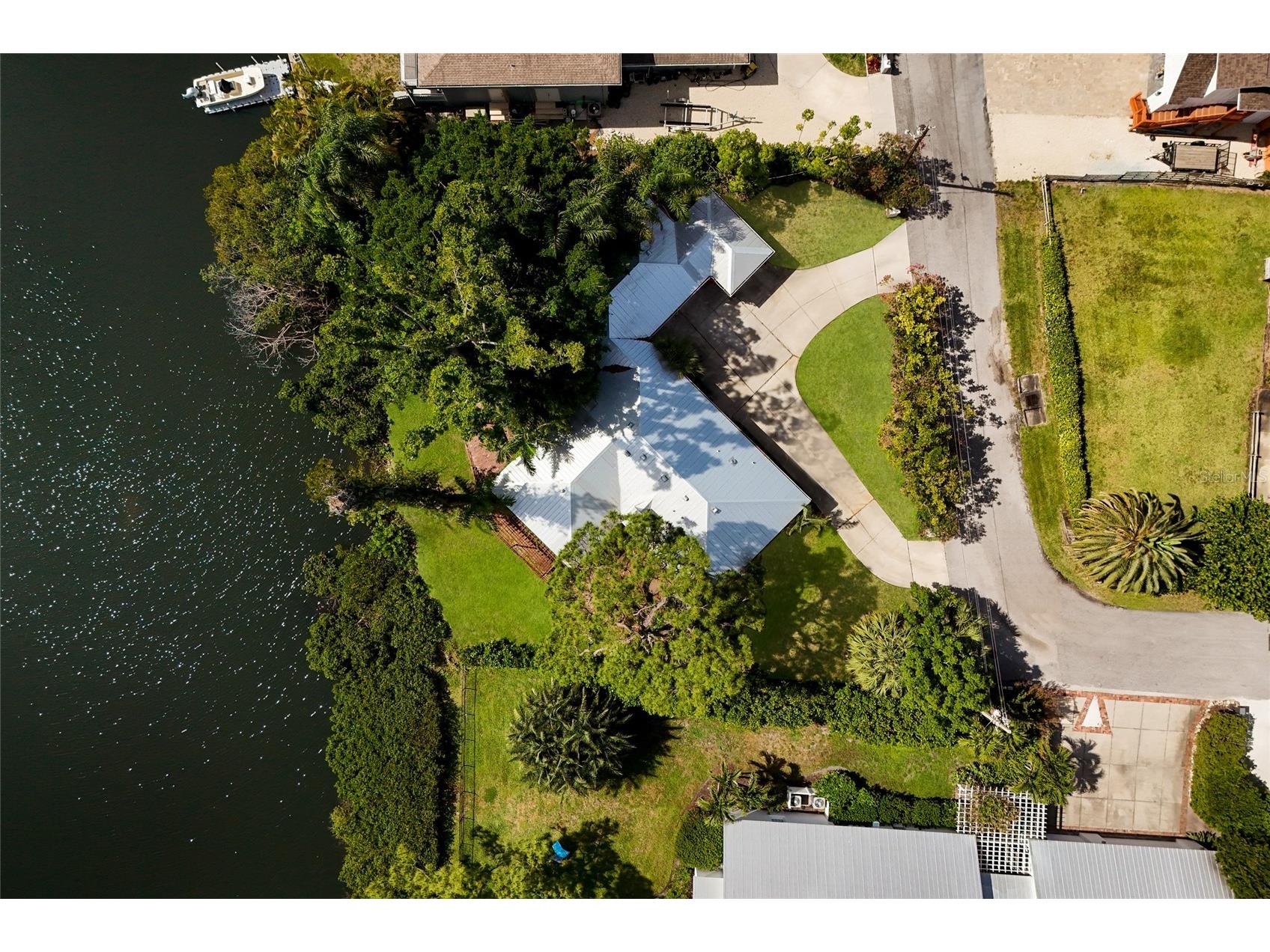 719 58th Street NW Bradenton FL 34209 - WARNERS EAST BAYOU A4692414 image3