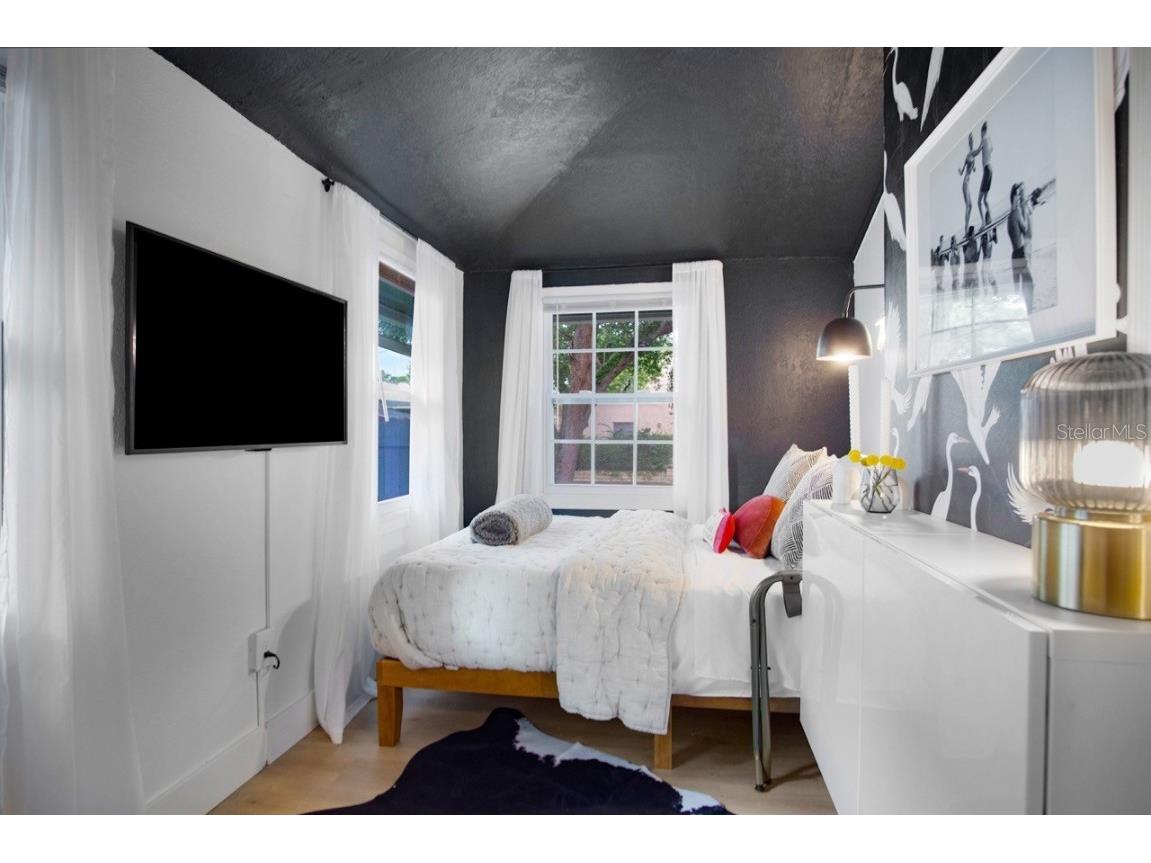 719 8th Street N Saint Petersburg FL 33701 TB8421754 image38