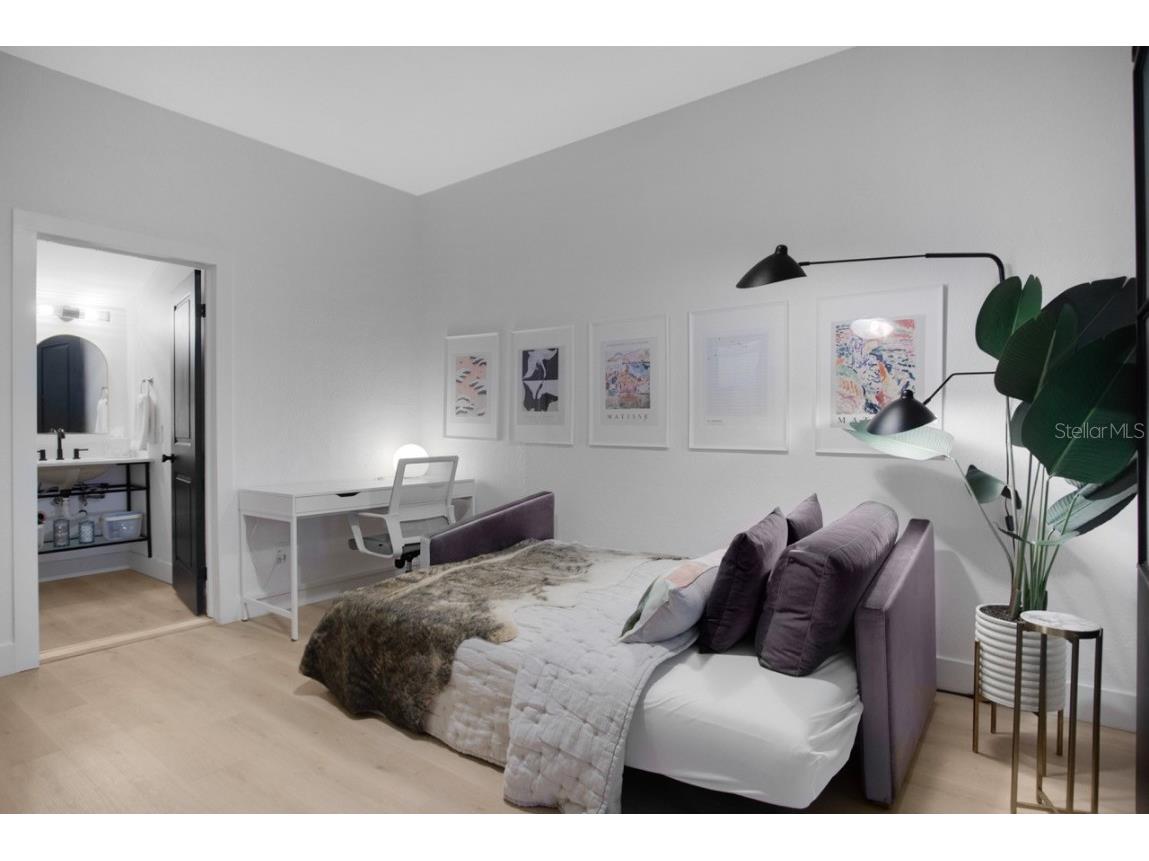 719 8th Street N Saint Petersburg FL 33701 TB8422624 image30