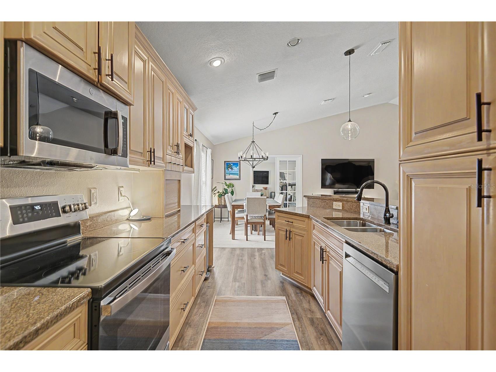 719 92nd Avenue N Saint Petersburg FL 33702 TB8521025 image31
