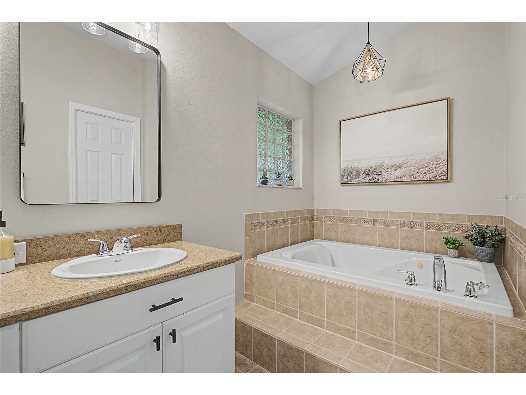 719 92nd Avenue N Saint Petersburg FL 33702 TB8521025 image36