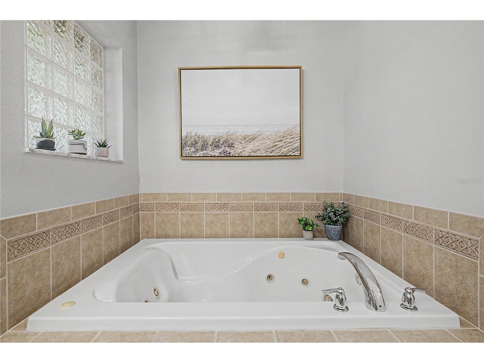 719 92nd Avenue N Saint Petersburg FL 33702 TB8521025 image37