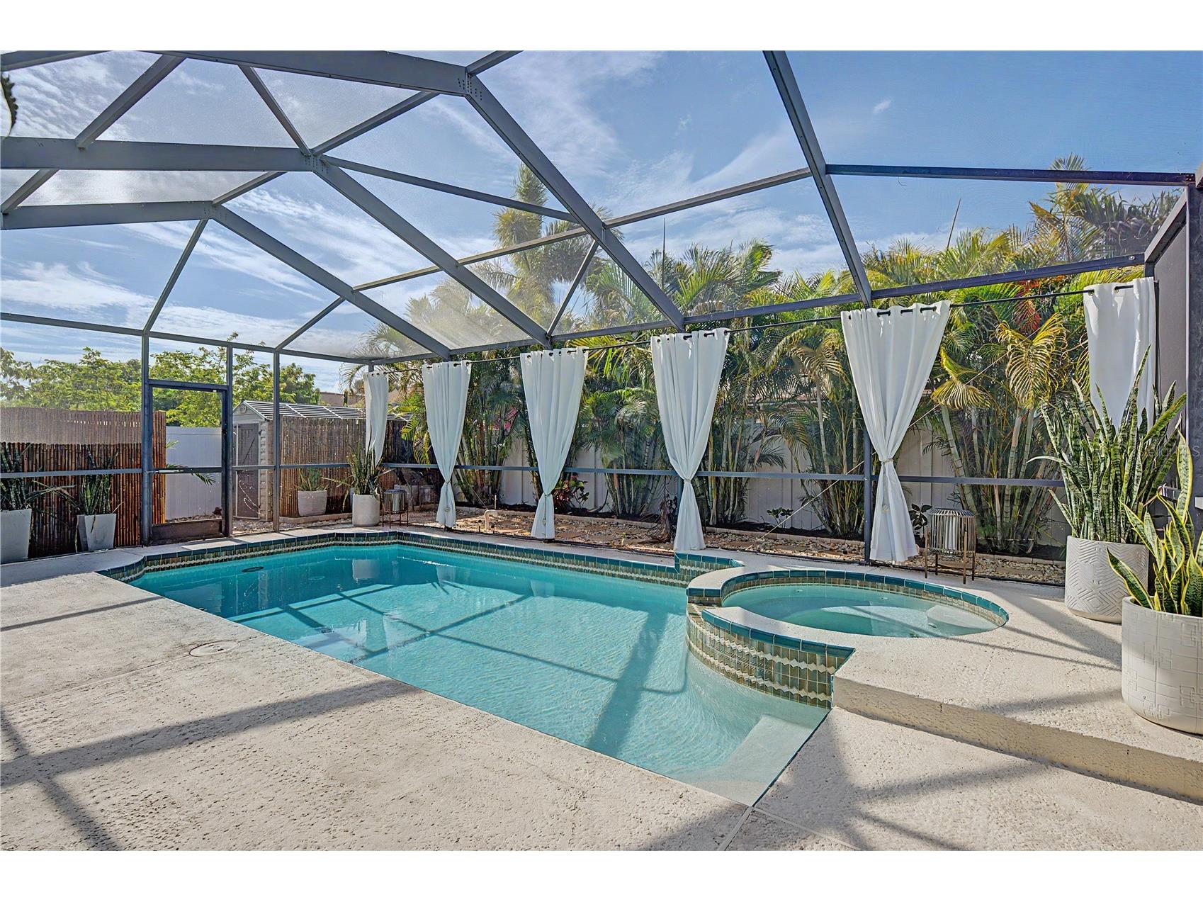 719 92nd Avenue N Saint Petersburg FL 33702 TB8521025 image47
