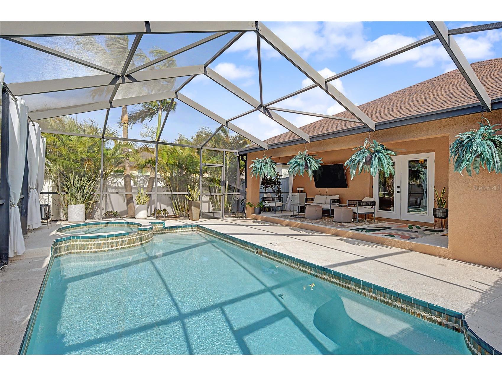 719 92nd Avenue N Saint Petersburg FL 33702 TB8521025 image49