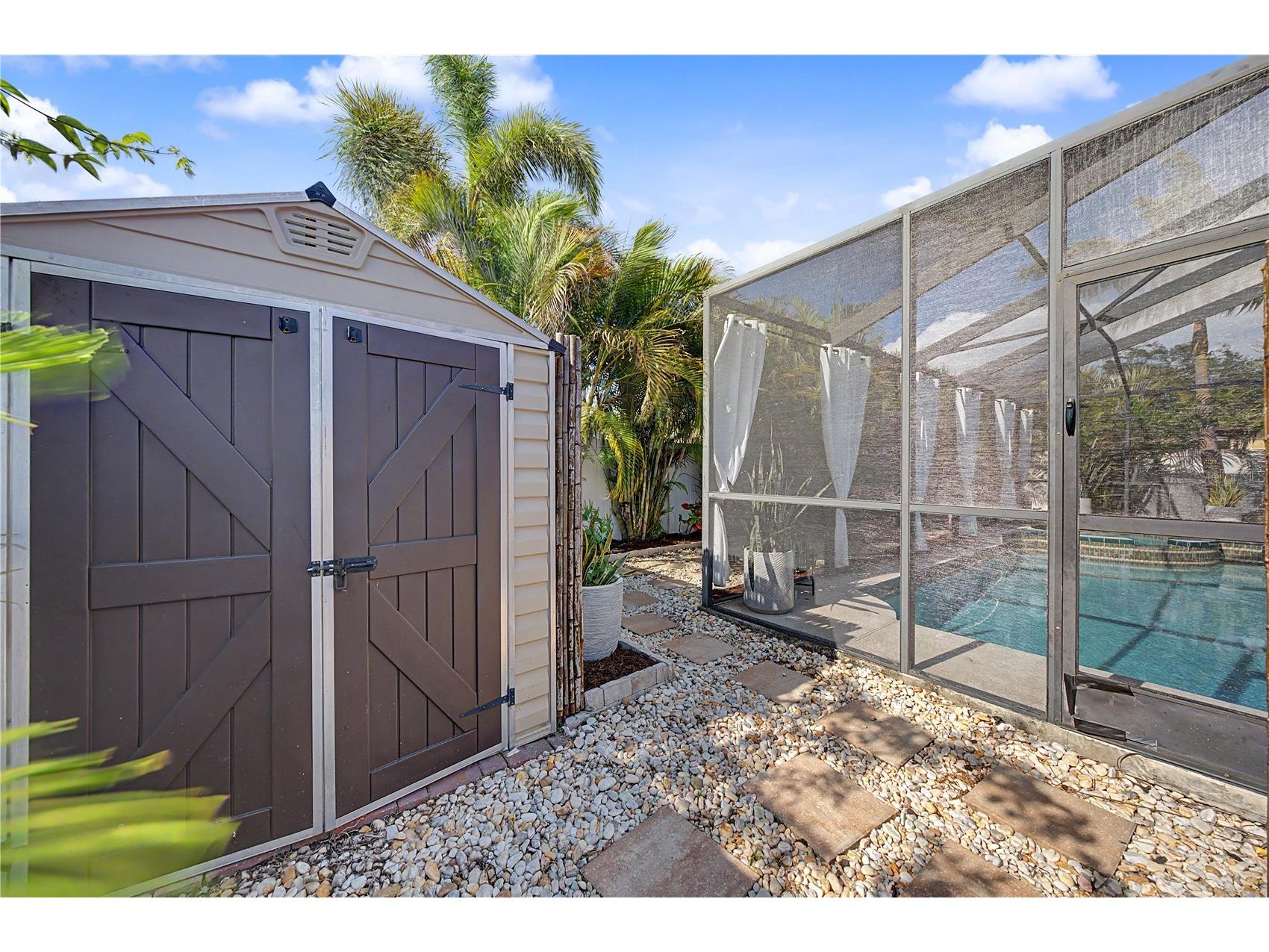 719 92nd Avenue N Saint Petersburg FL 33702 TB8521025 image50
