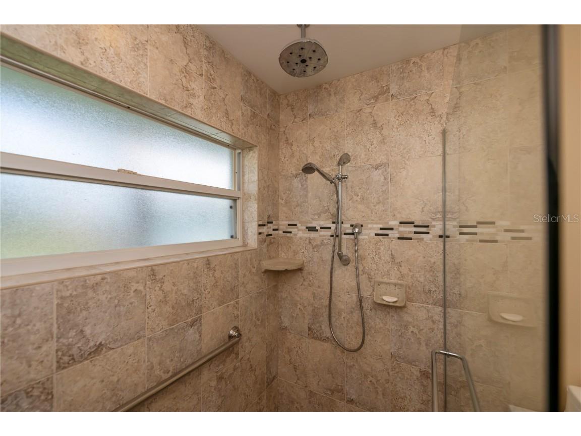 719 Brightside Crescent Venice FL 34293 N6135105 image1