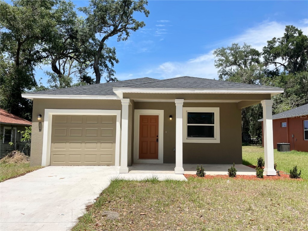 719 Emma Street Lakeland FL 33815 L4934298 image1