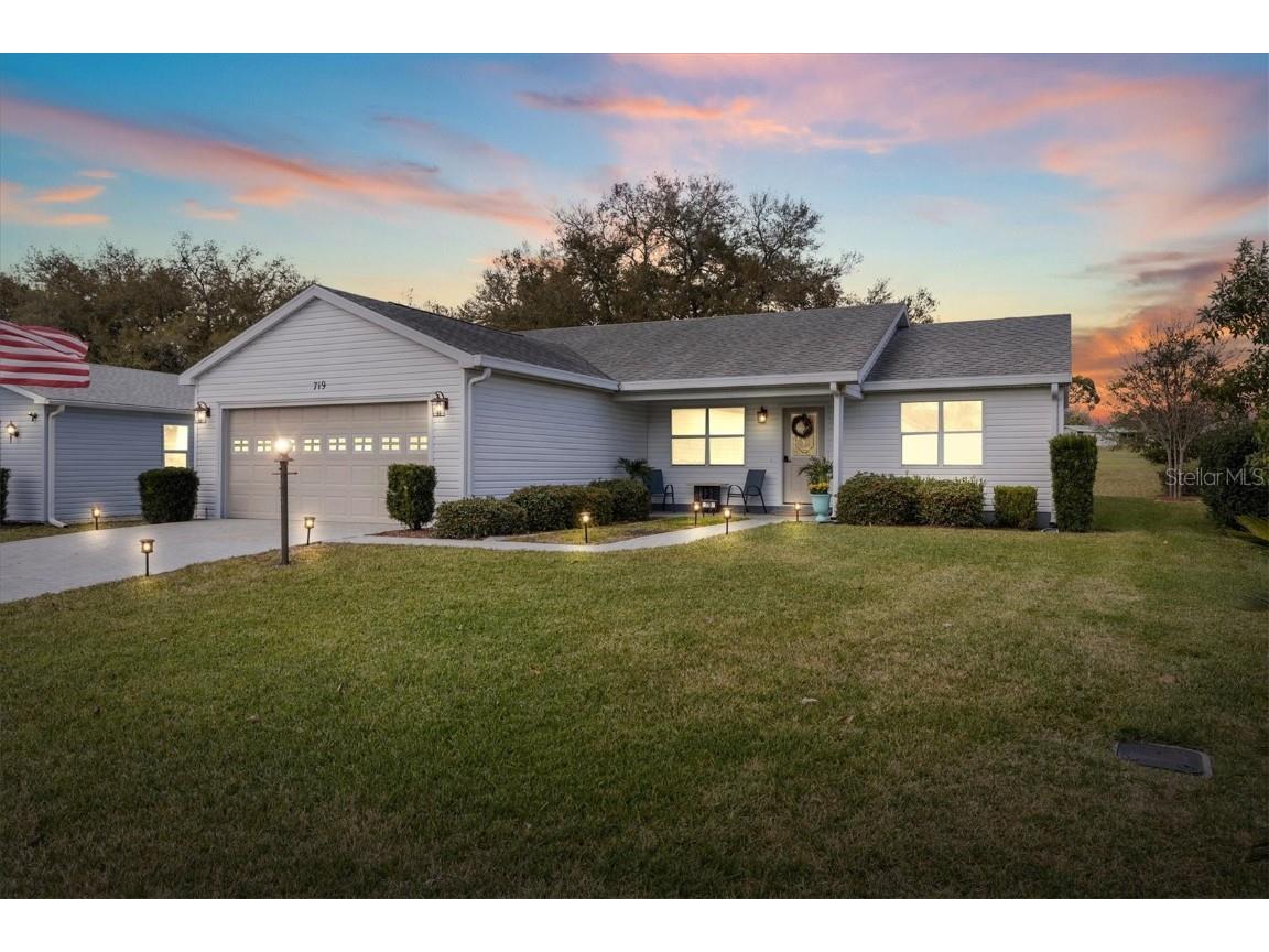 719 Heathrow Avenue Lady Lake FL 32159 T3541776 image1