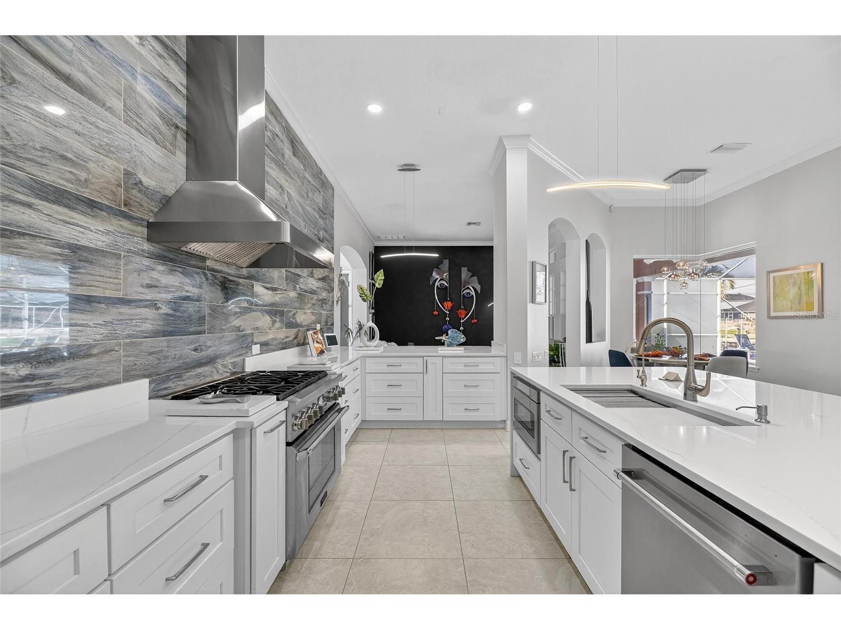 719 Islebay Drive Apollo Beach FL 33572 TB8450829 image37