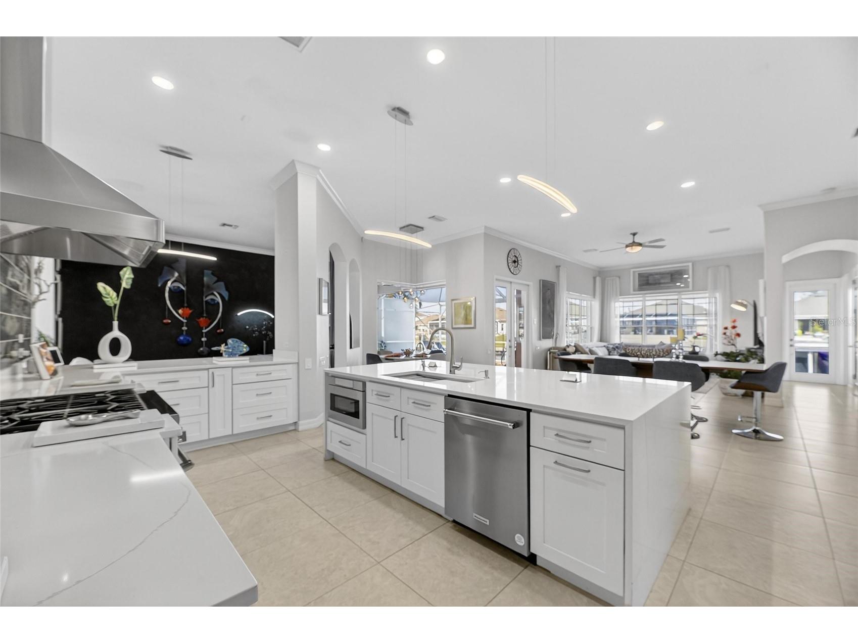 719 Islebay Drive Apollo Beach FL 33572 TB8450829 image40