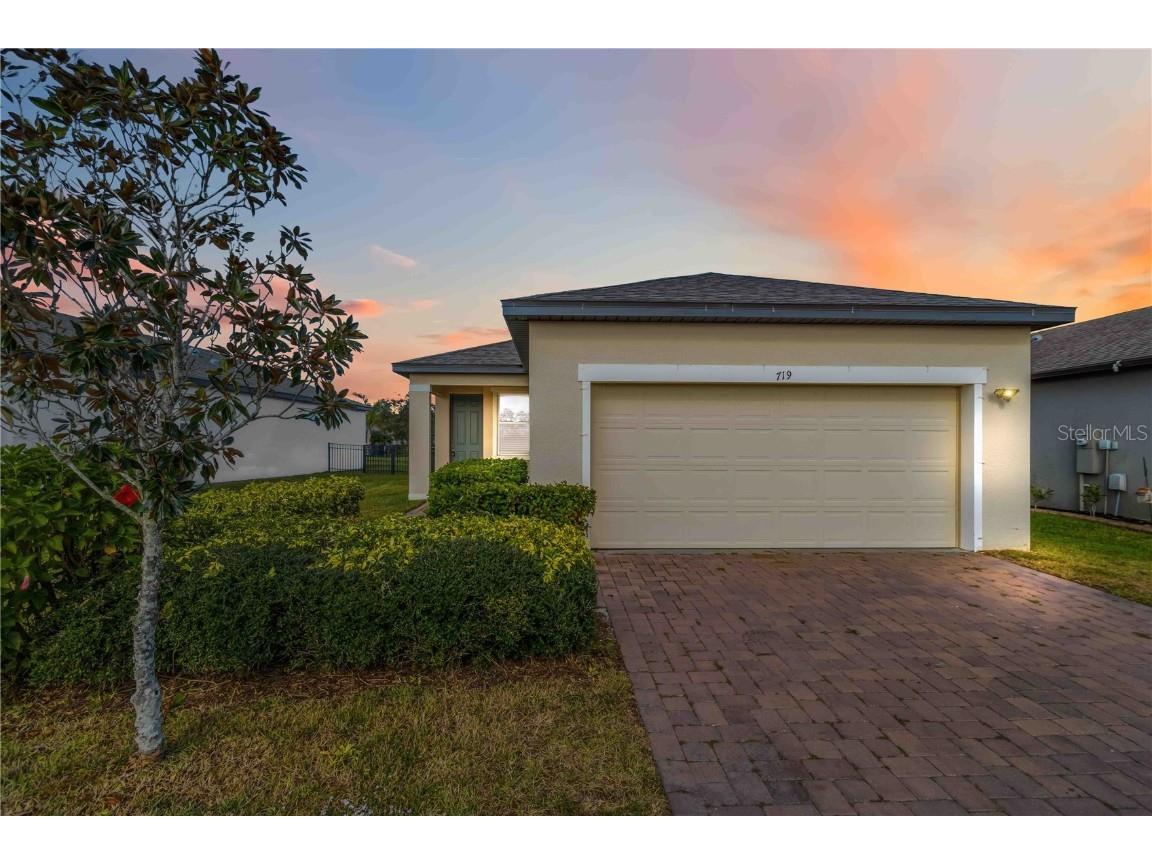 719 Ladyfish Lane New Smyrna Beach FL 32168 V4946263 image1