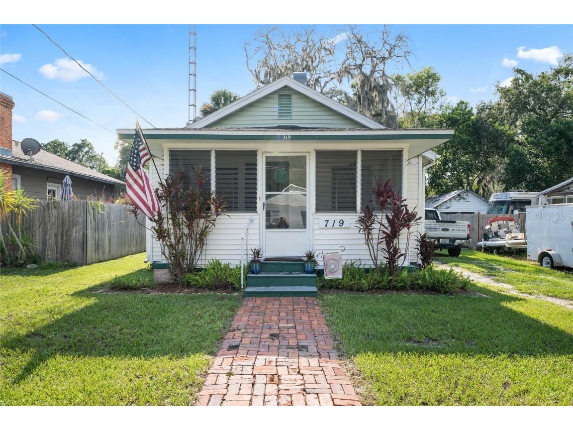 719 Mckenzie Street Leesburg FL 34748 G5070662 image1