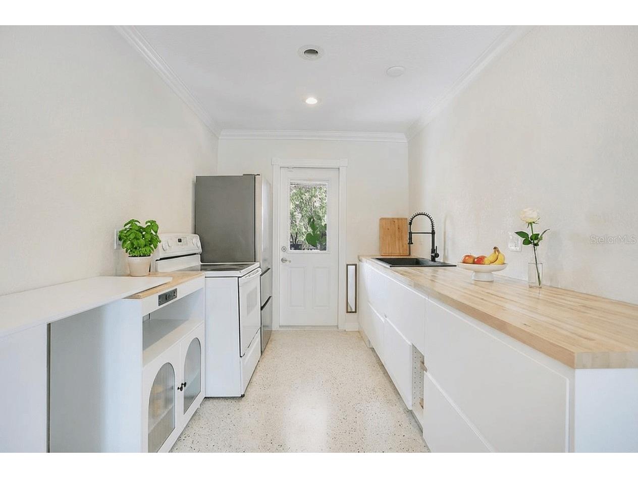 719 Mount Vernon Street #7 Orlando FL 32803 O6404110 image7