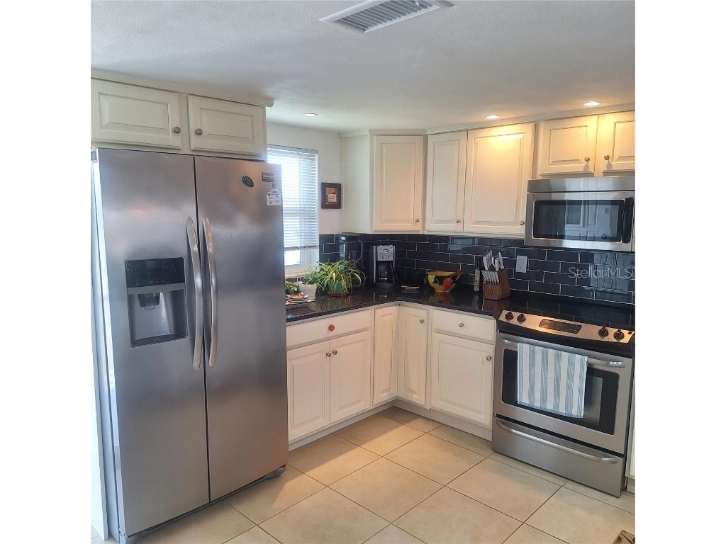 719 Pinellas Bayway S #203 Tierra Verde FL 33715 TB8409070 image23